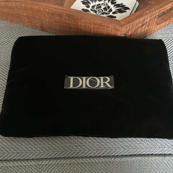 Dior Mascara Gift Set (2 Full Size + 2 minis) - Picture 4 of 5
